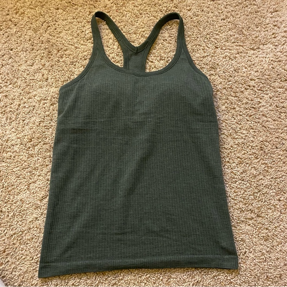 Ebb to Street tank smoked spruce color